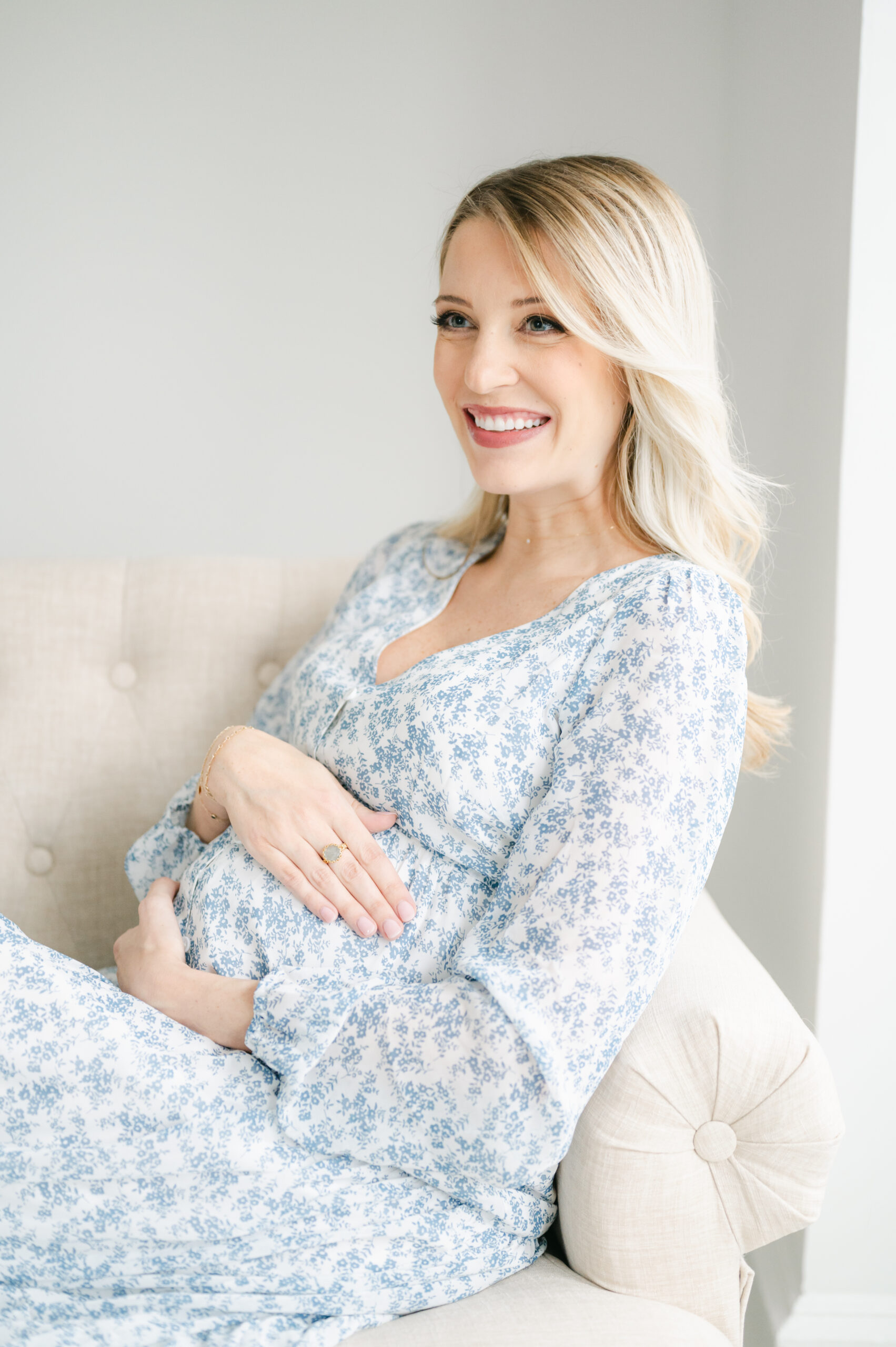Alyssa Maternity 15 of 38 scaled